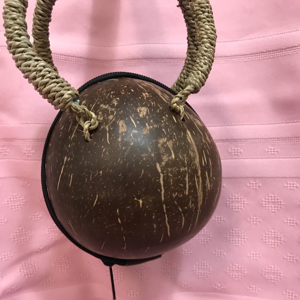 coconut purse